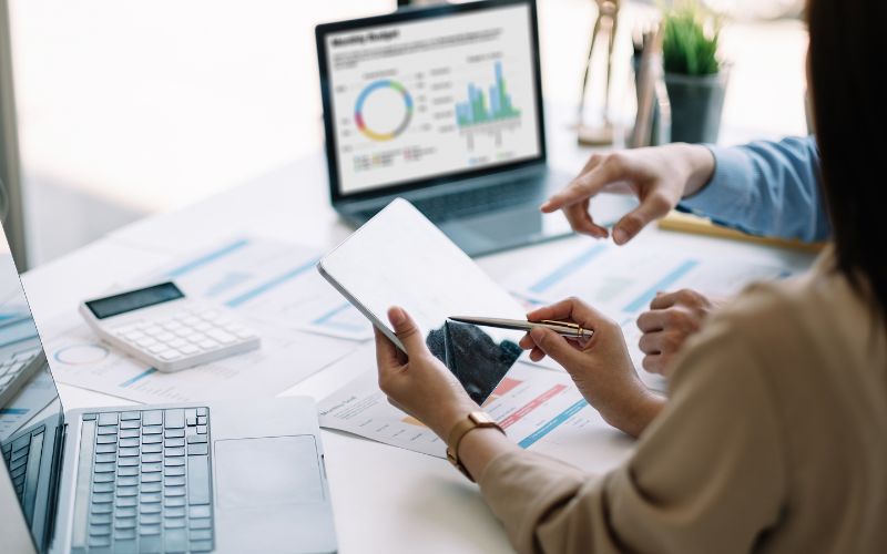 Power BI using SharePoint List VS SQL Tables